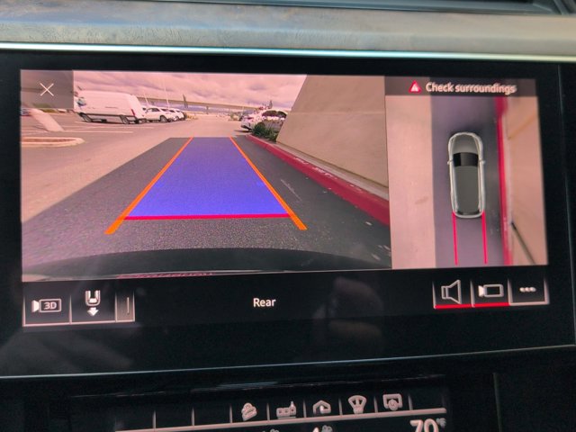 Used 2019 Audi e-tron Prestige w/ Prestige Package AWD/4WD image 14
