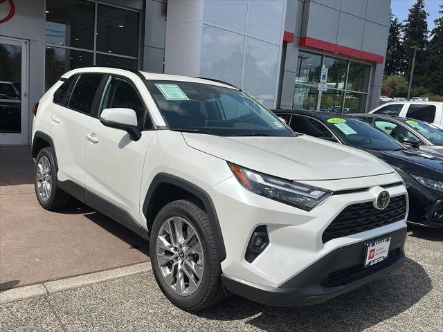 Certified 2022 Toyota RAV4 XLE Premium AWD/4WD image 7