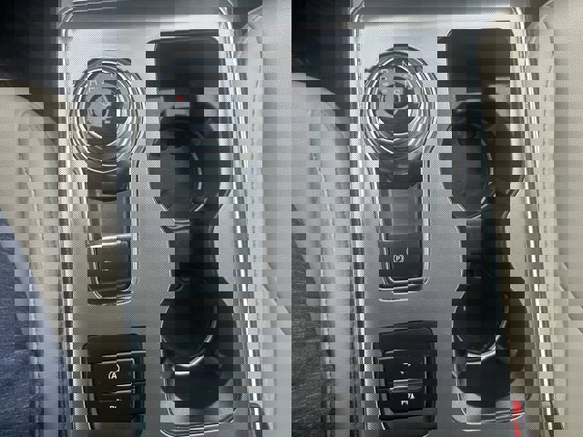 Used 2024 Ford Edge Titanium image 19