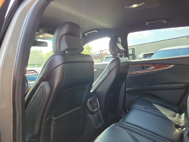Used 2016 Lincoln MKX Select w/ Select Plus Package AWD/4WD image 24