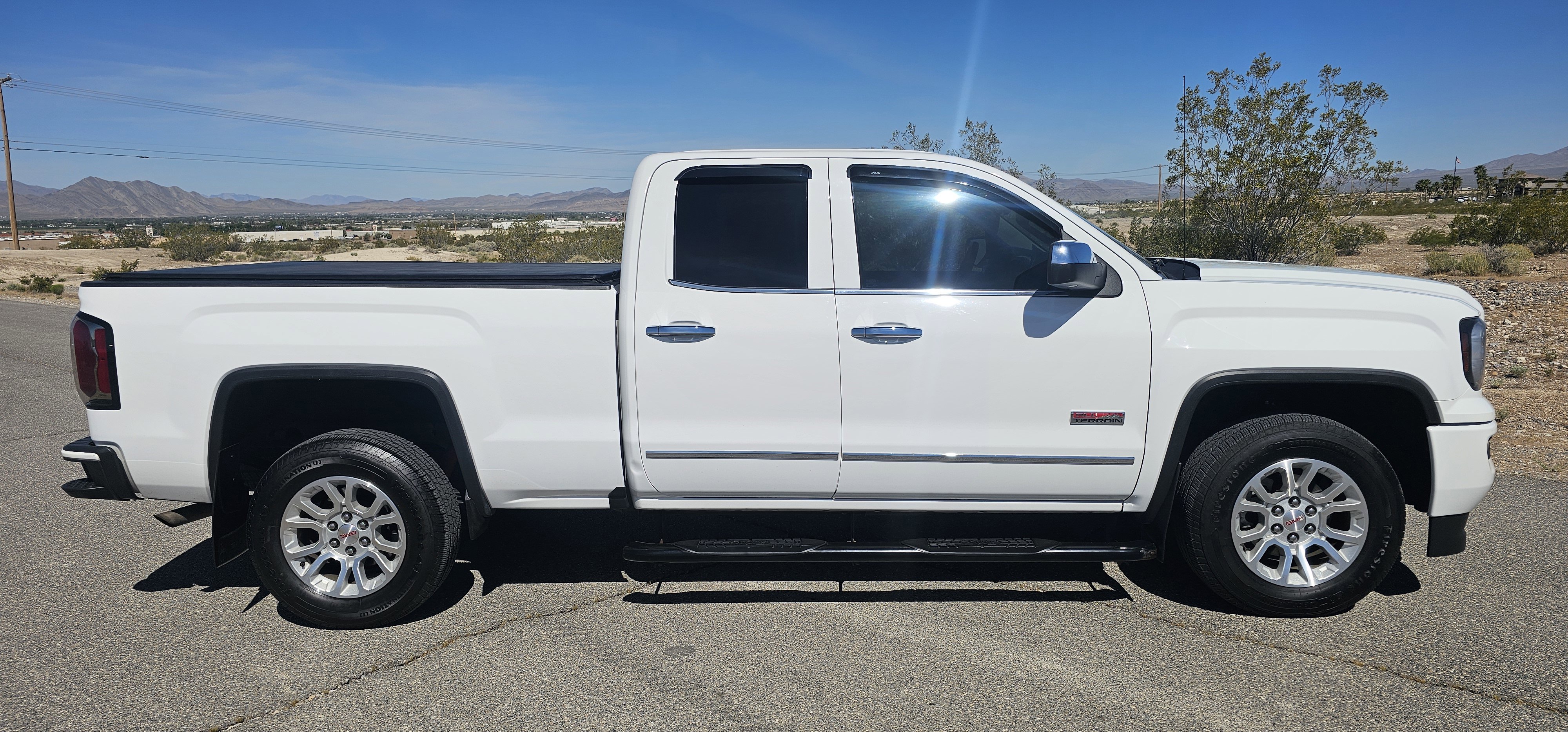Used 2016 GMC Sierra 1500 SLE w/ All-Terrain Package image 3