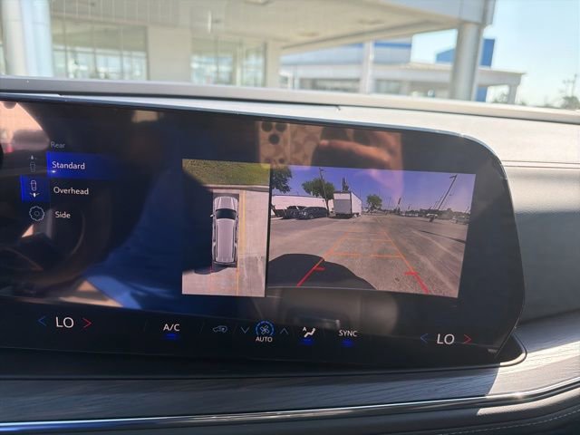 New 2026 Chevrolet Suburban LS image 26