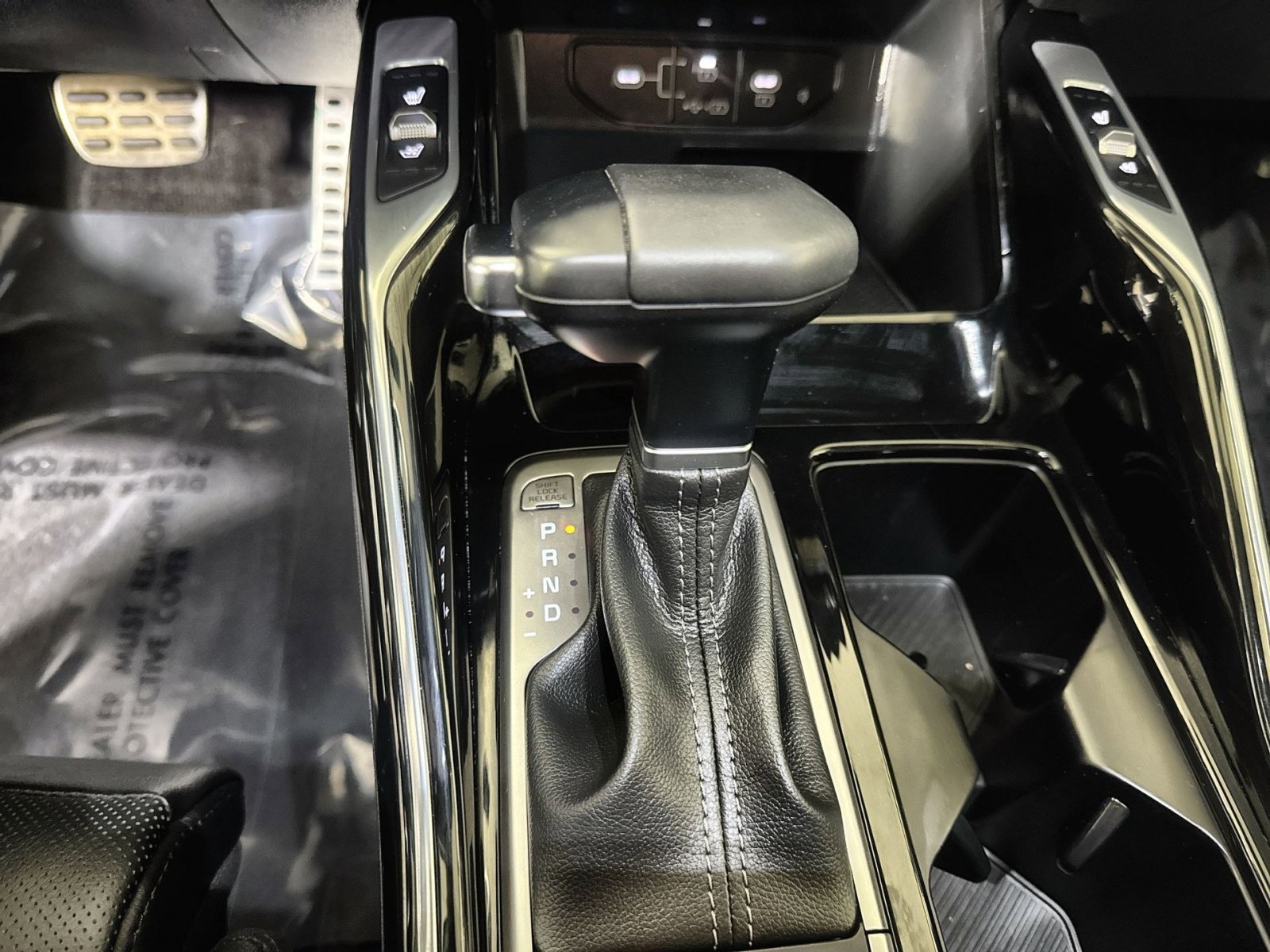 Used 2024 Kia Sorento SX Prestige image 22