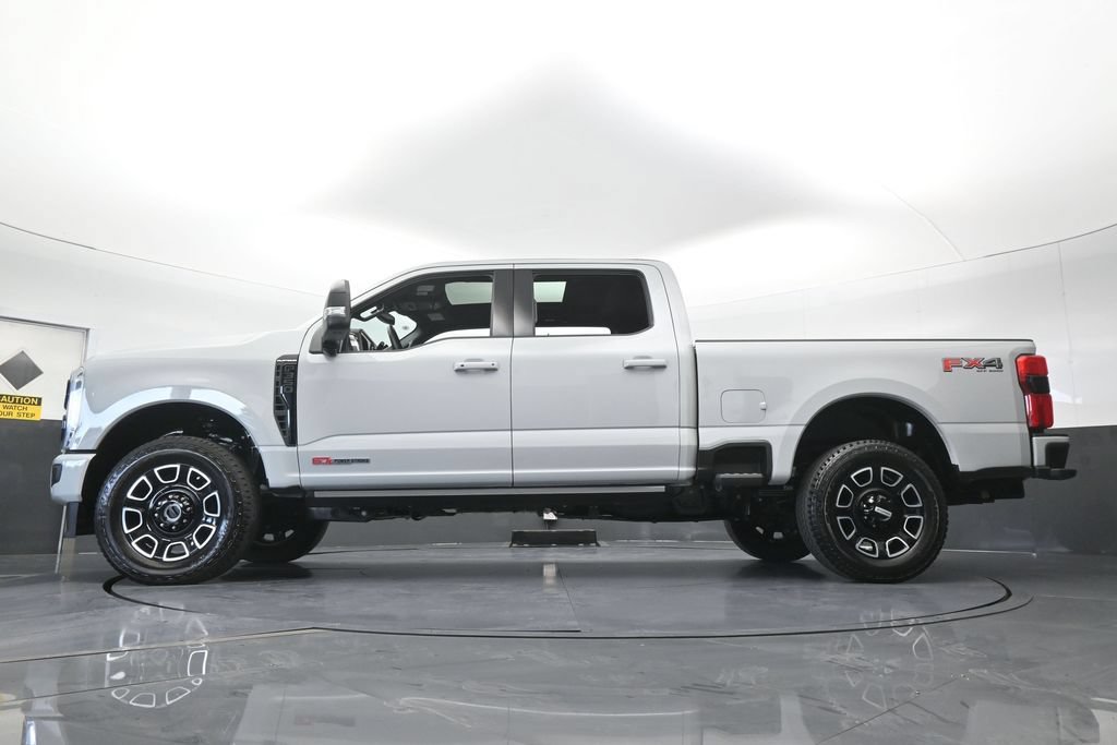 Used 2026 Ford F350 Platinum w/ FX4 Off-Road Package AWD/4WD image 73