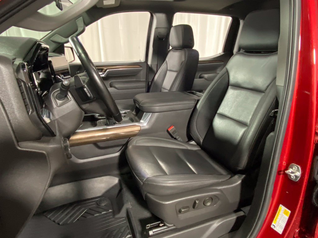 Used 2025 Chevrolet Silverado 1500 LT Trail Boss w/ Convenience Package II AWD/4WD image 17