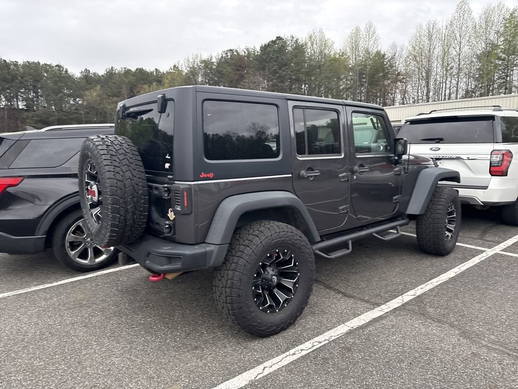 Used 2016 Jeep Wrangler Unlimited Rubicon image 14