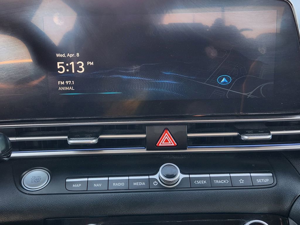 Used 2024 Hyundai Elantra SEL image 21