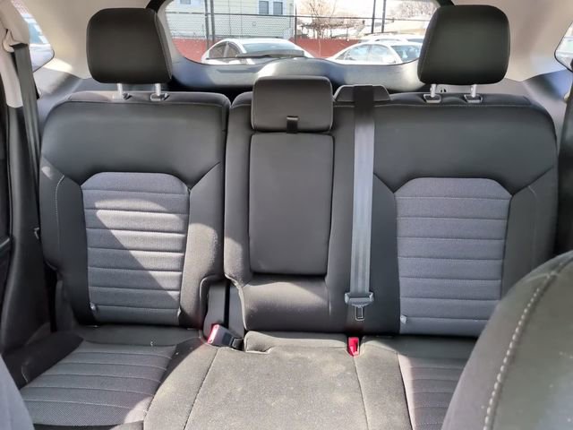 Used 2018 Ford Edge SE image 25