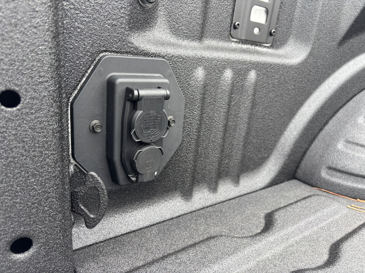 New 2026 Ford F250 Lariat w/ Chrome Package image 6