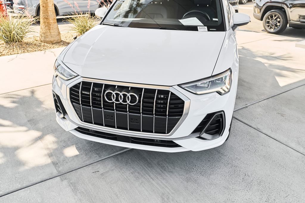 Used 2025 Audi Q3 2.0T Premium AWD/4WD image 7