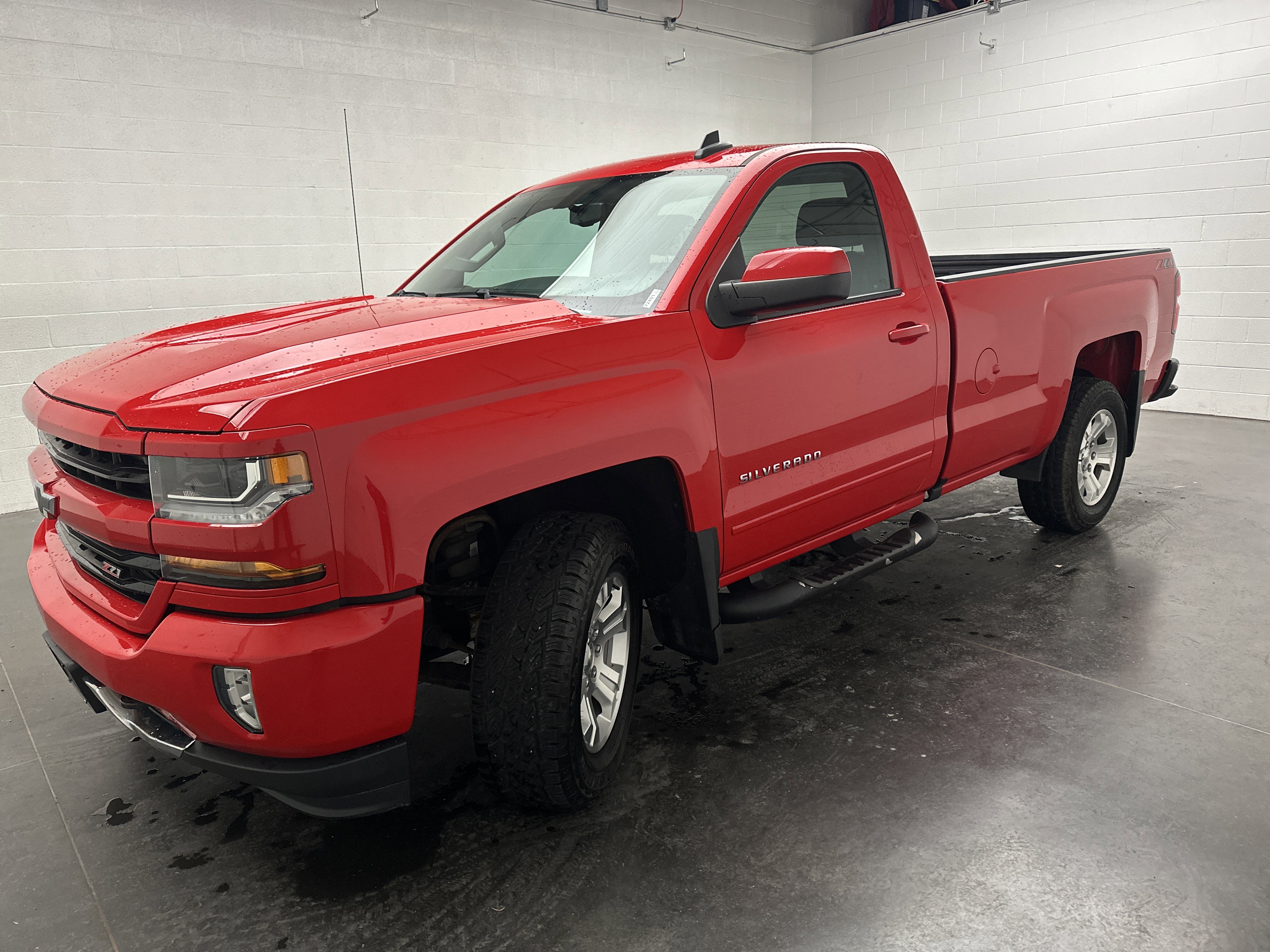 Used 2018 Chevrolet Silverado 1500 LT image 4