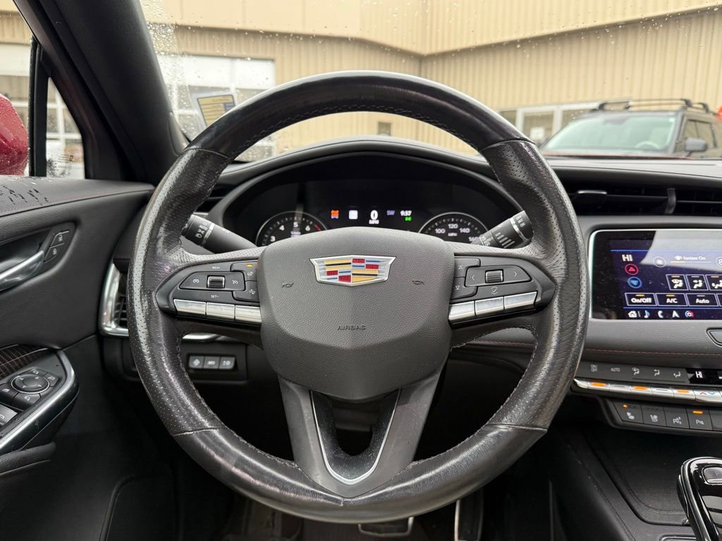 Used 2020 Cadillac XT4 Sport image 5