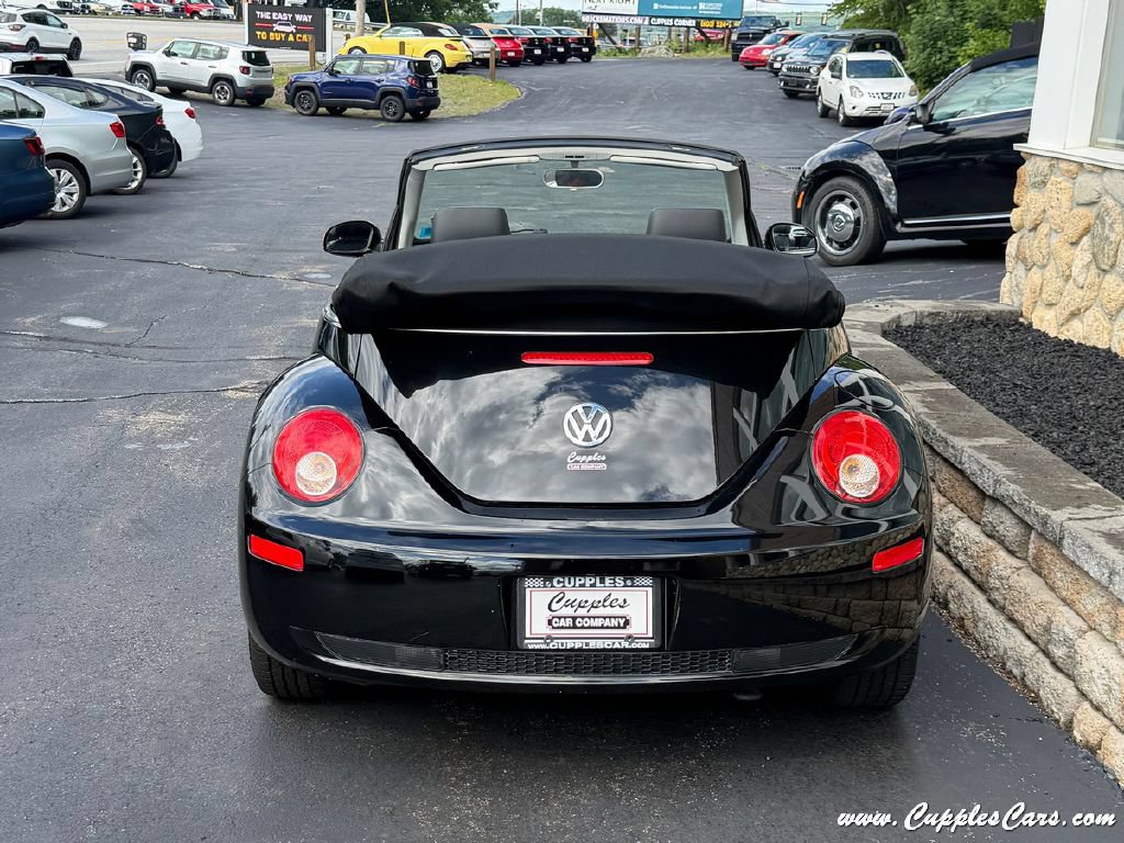 Used 2008 Volkswagen Beetle S FWD image 15