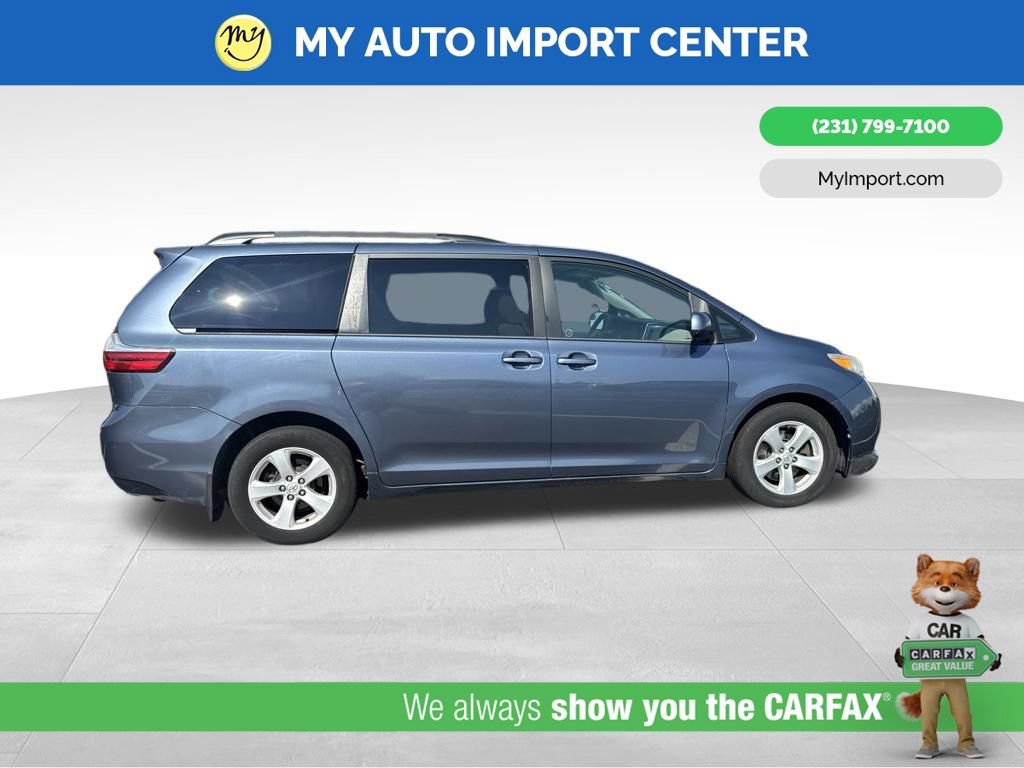 Used 2015 Toyota Sienna LE FWD image 8