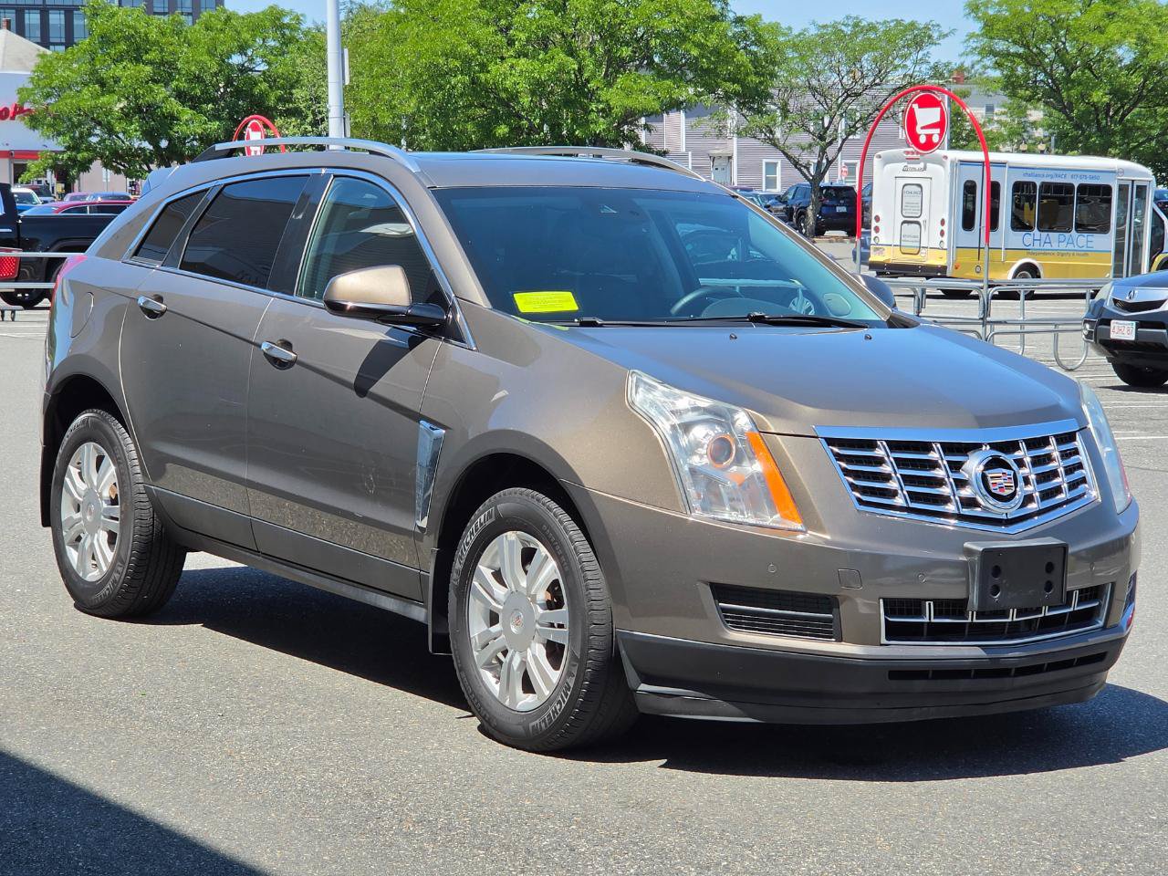 Used 2016 Cadillac SRX Luxury w/ Driver Awareness Package AWD/4WD image 3