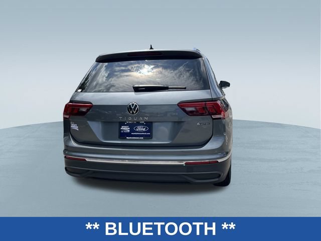 Used 2024 Volkswagen Tiguan SE AWD/4WD image 4
