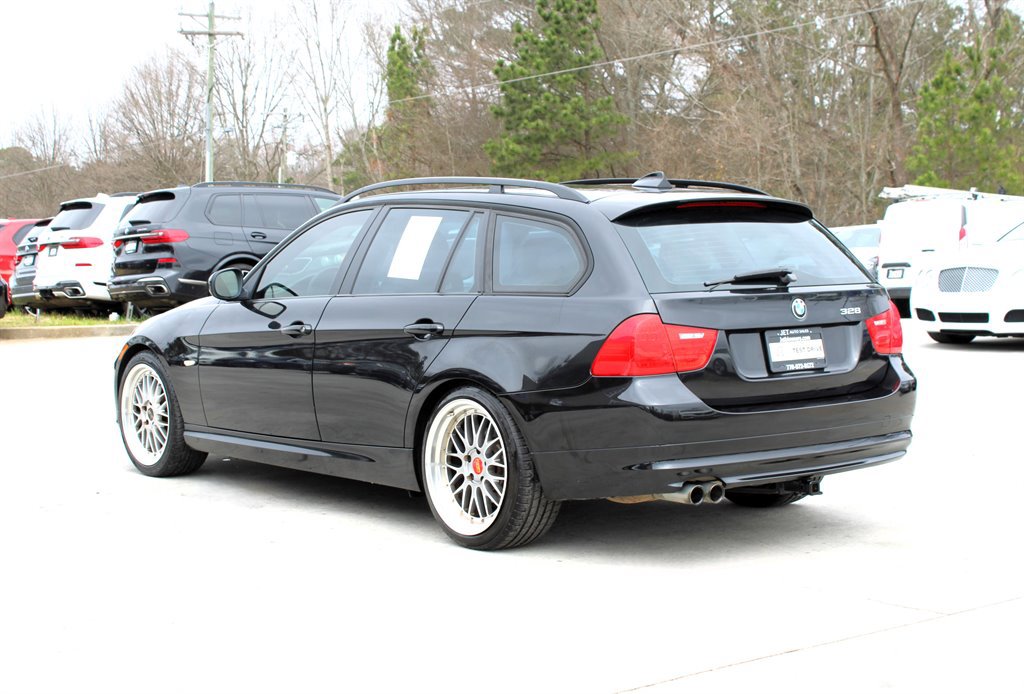 Used 2009 BMW 328i Wagon image 5