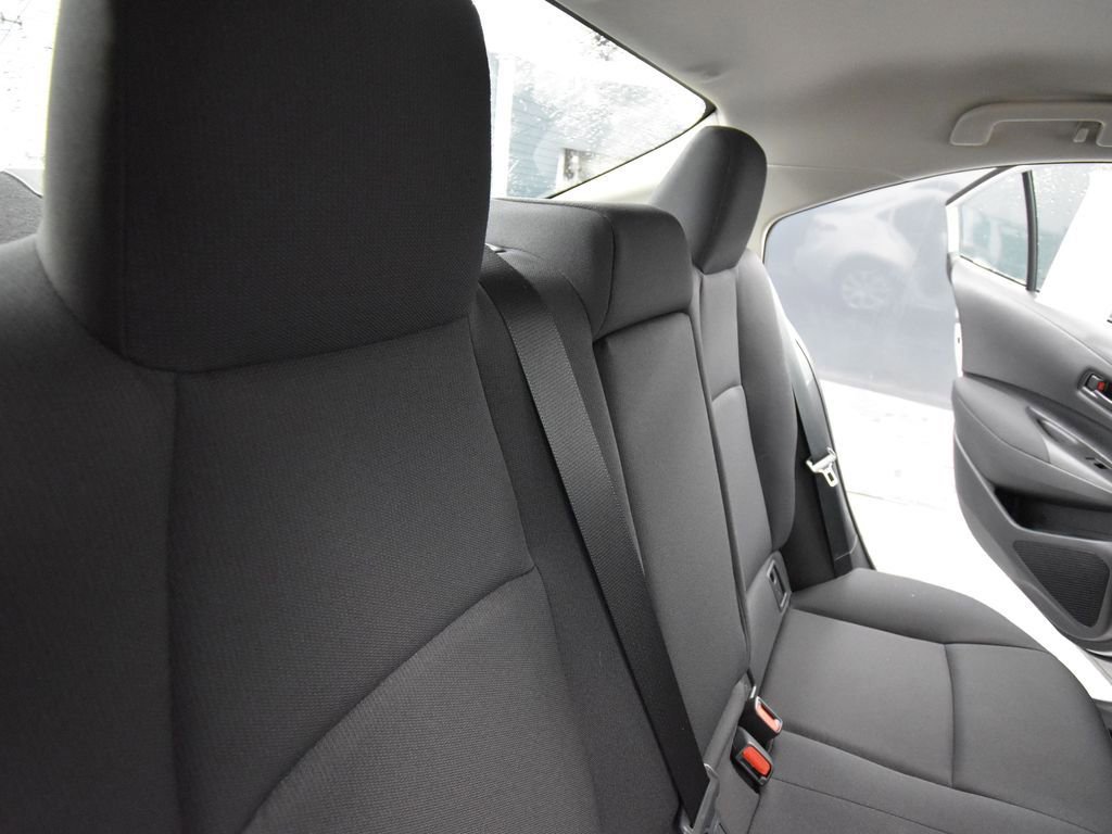 Used 2025 Toyota Corolla LE image 19