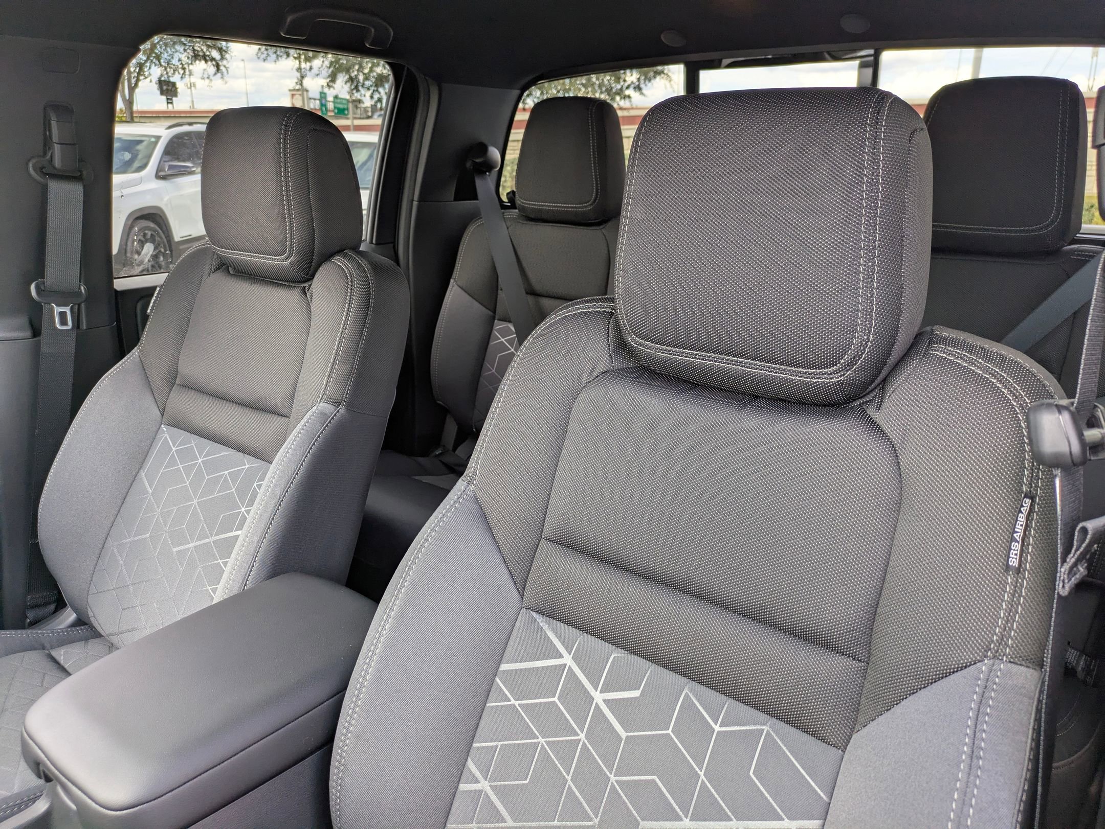 New 2026 Nissan Frontier SV image 9