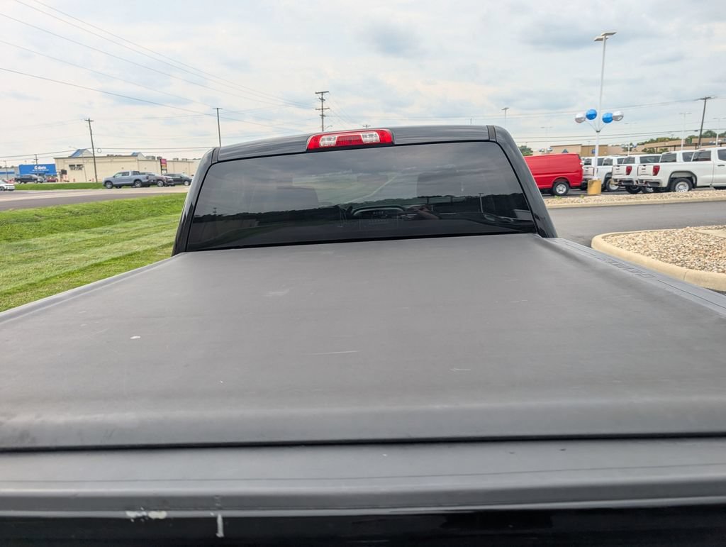 Used 2018 Chevrolet Silverado 1500 LT w/ All Star Edition AWD/4WD image 9