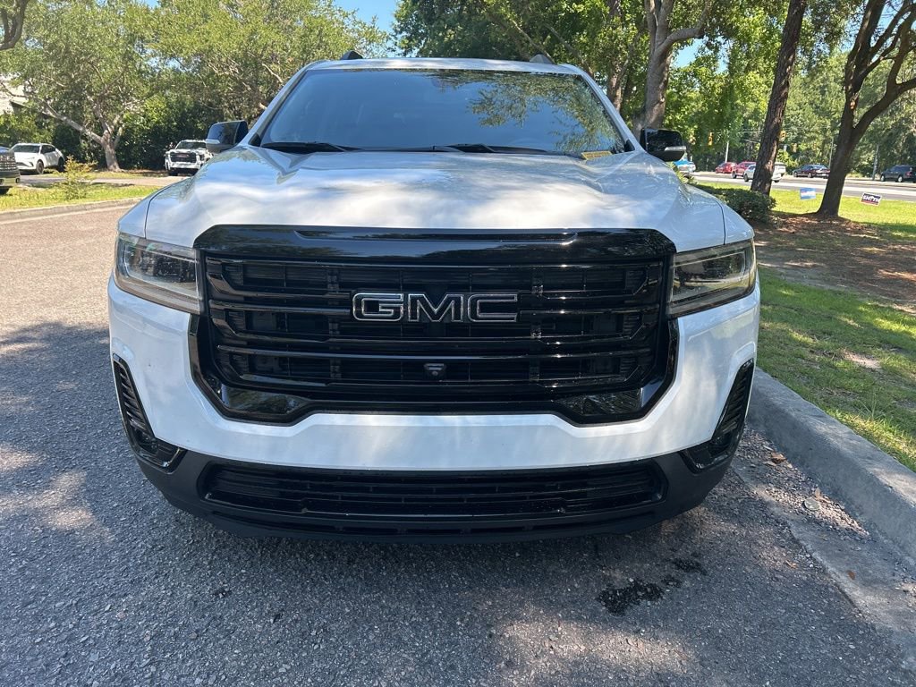 Used 2023 GMC Acadia SLT w/ Elevation Edition FWD image 3