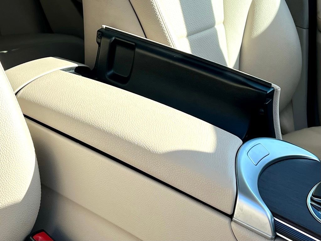 Certified 2022 Mercedes-Benz GLC 300 4MATIC image 30