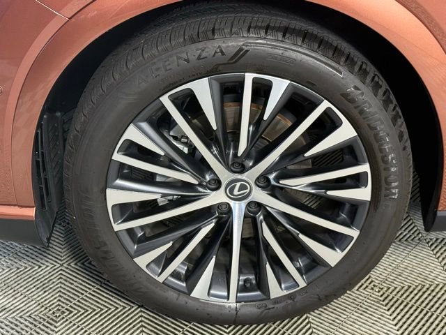 Used 2025 Lexus RX 350 Premium Plus w/ Convenience Package FWD image 16