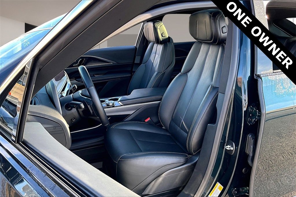 Used 2024 Cadillac Lyriq Luxury w/ LPO, Floor Liner Package image 27