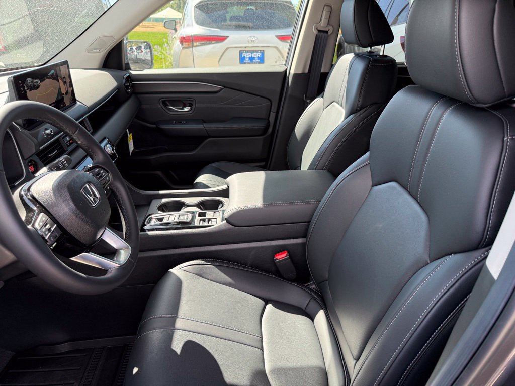 Certified 2026 Honda Pilot Touring image 13