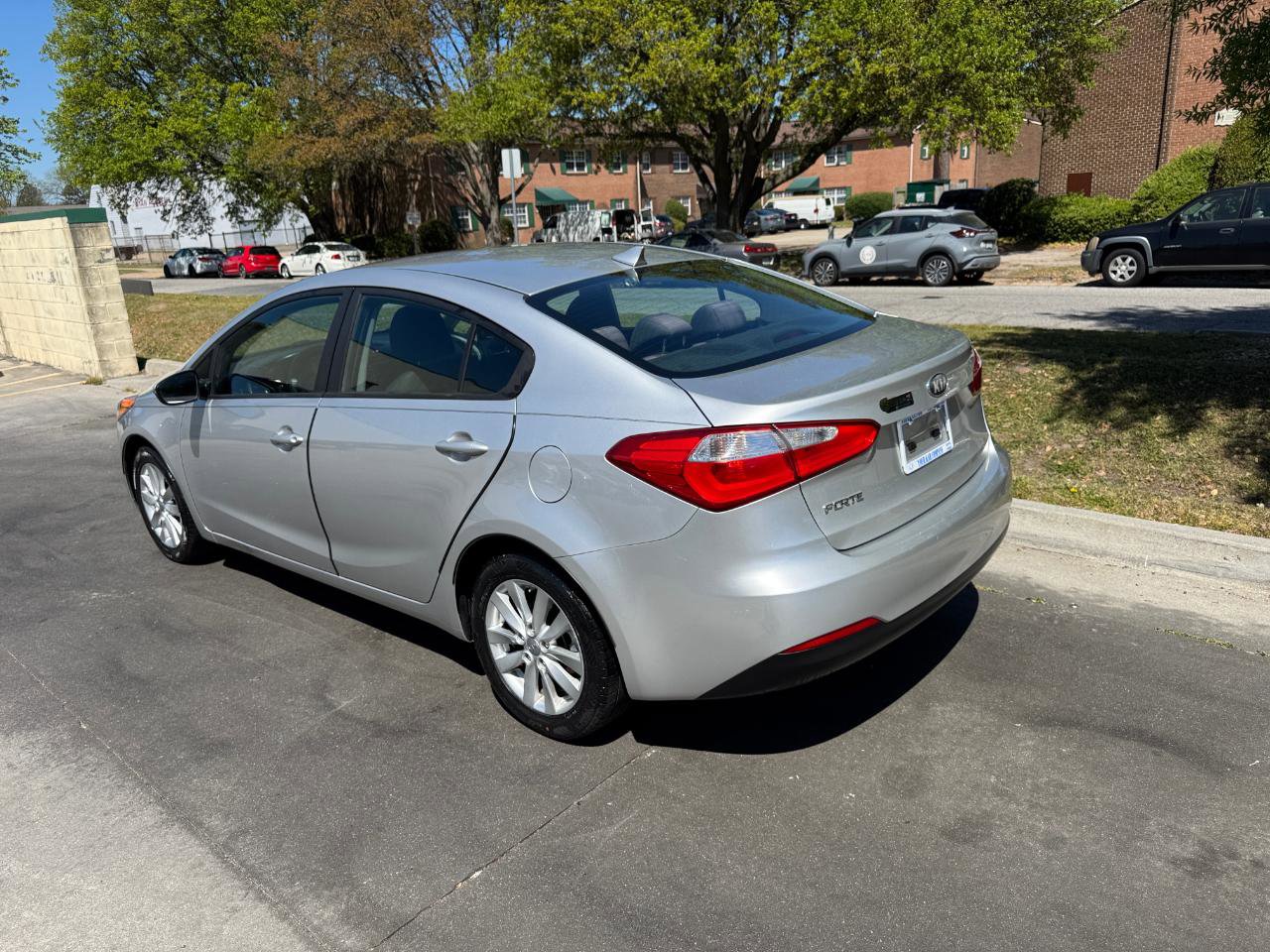 Used 2014 Kia Forte LX w/ Popular Package image 4