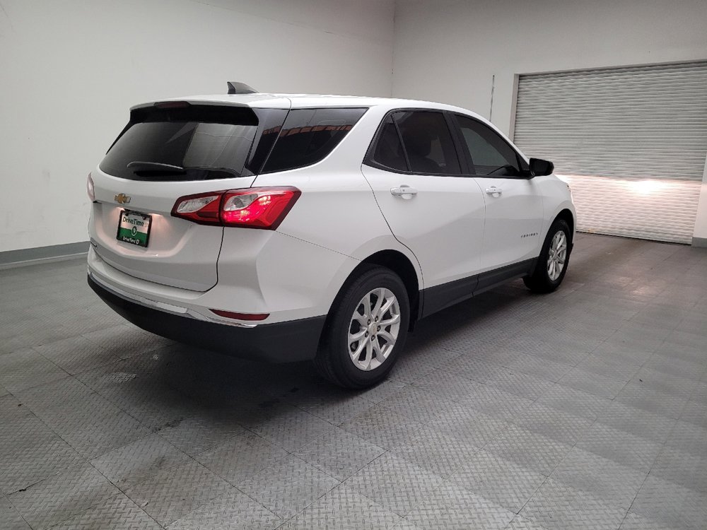 Used 2018 Chevrolet Equinox LS image 9