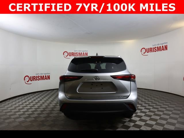 Used 2024 Toyota Highlander LE image 9