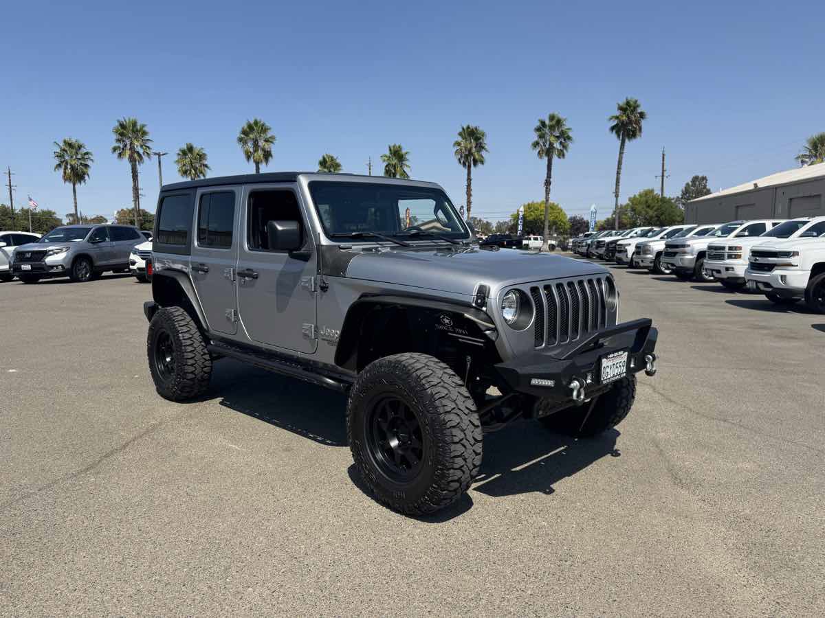 Used 2018 Jeep Wrangler Unlimited Sport S image 2