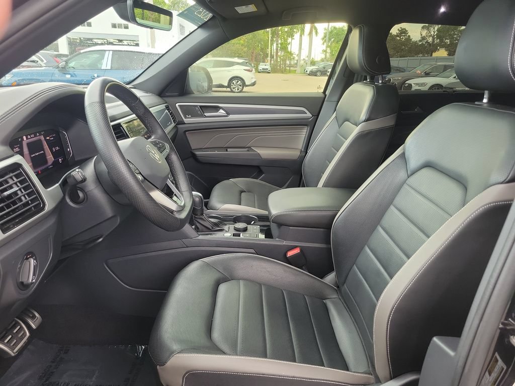 Certified 2023 Volkswagen Atlas Cross Sport SEL Premium R-Line AWD/4WD image 25