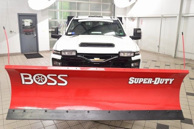 Used 2024 Chevrolet Silverado 3500 W/T w/ Snow Plow Prep Package image 2