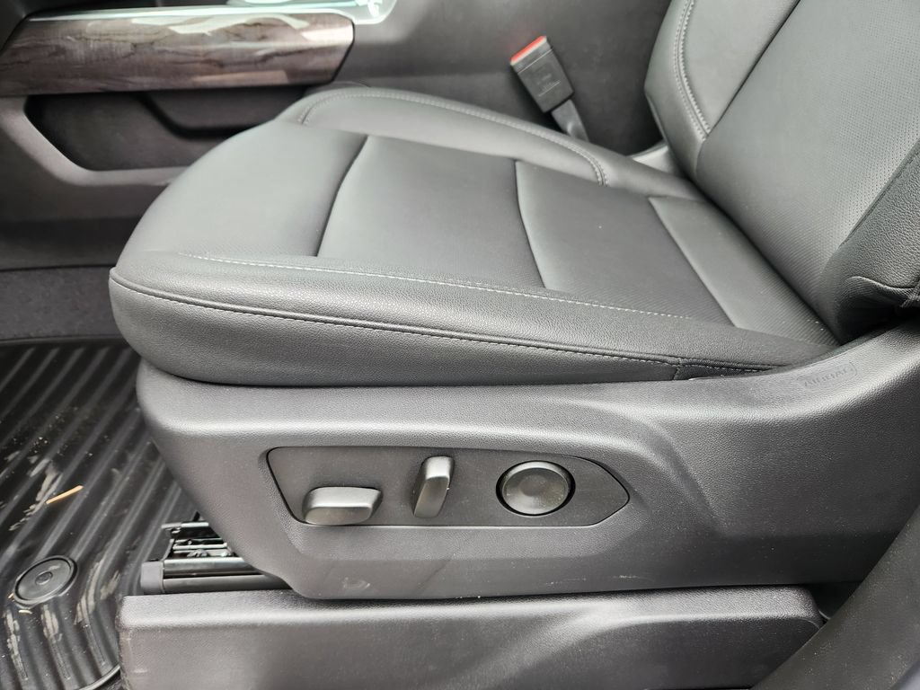 New 2026 Chevrolet Silverado 2500 LTZ w/ LTZ Plus Package AWD/4WD image 14