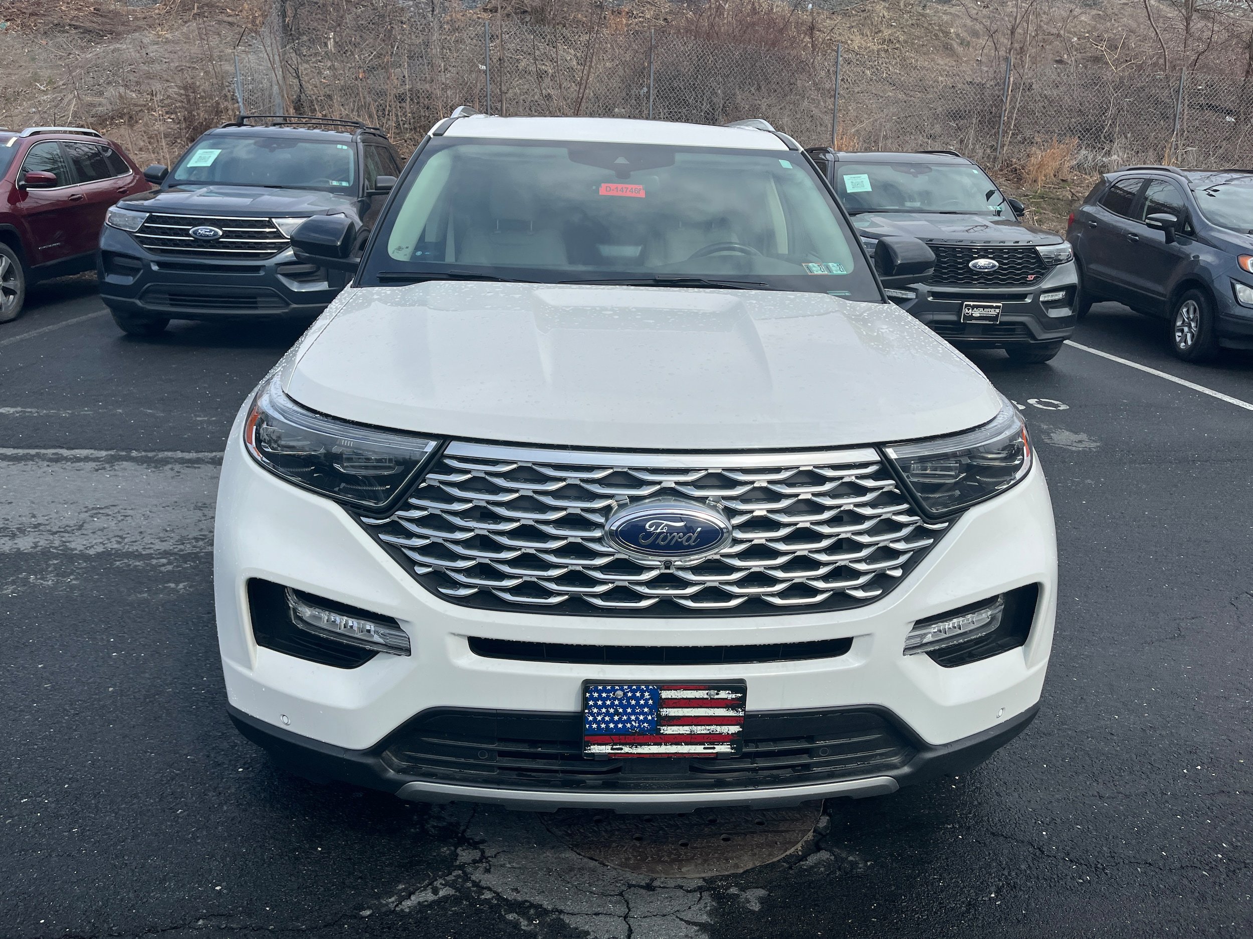 Certified 2021 Ford Explorer Platinum w/ Equipment Group 601A AWD/4WD image 2