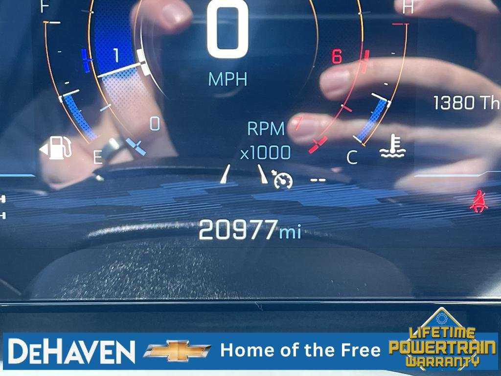 Used 2025 Chevrolet Equinox LT AWD/4WD image 12