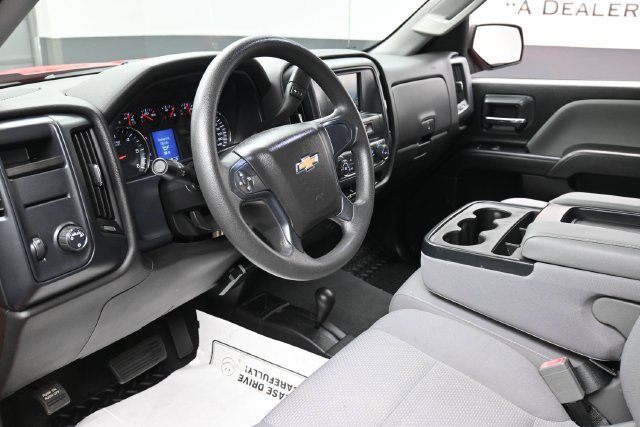 Used 2019 Chevrolet Silverado 1500 Custom w/ Custom Convenience Package AWD/4WD image 14