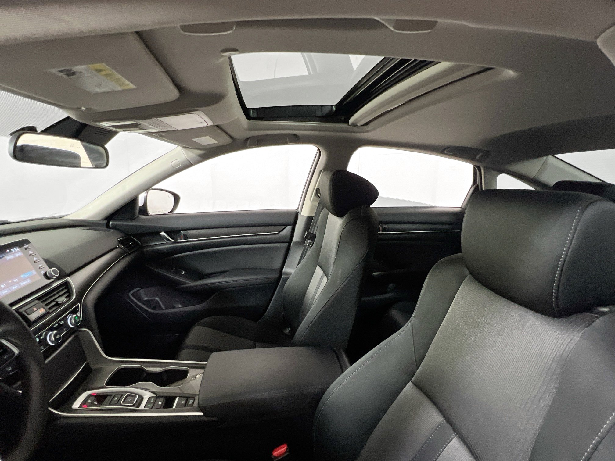Used 2021 Honda Accord EX image 21