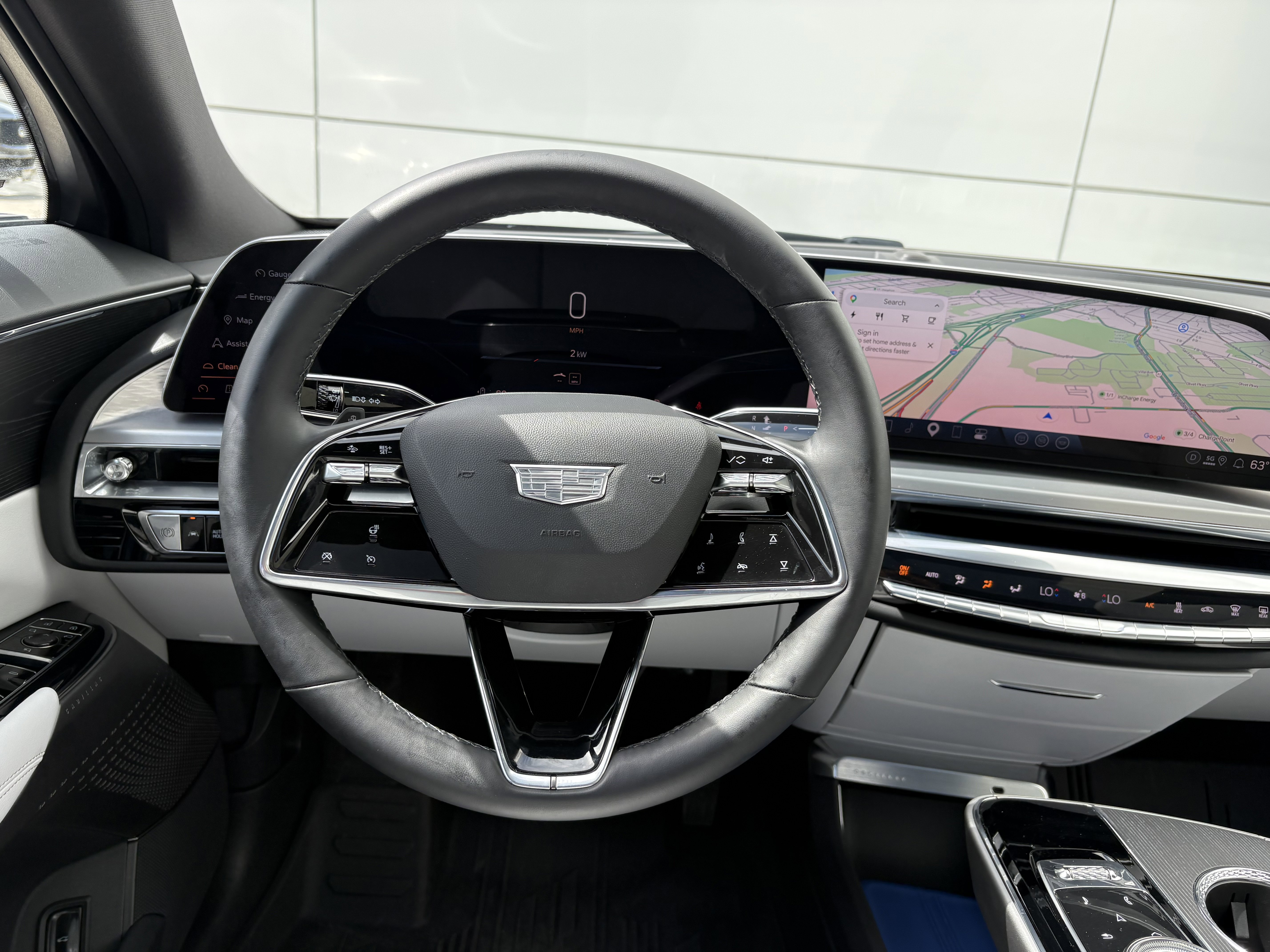 Used 2024 Cadillac Lyriq Luxury w/ LPO, Floor Liner Package AWD/4WD image 16
