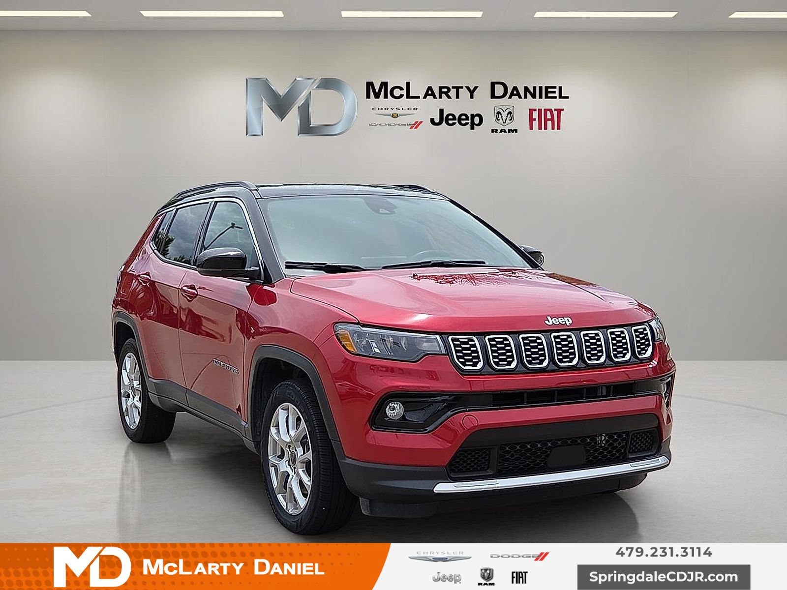 Used 2025 Jeep Compass Limited AWD/4WD image 1