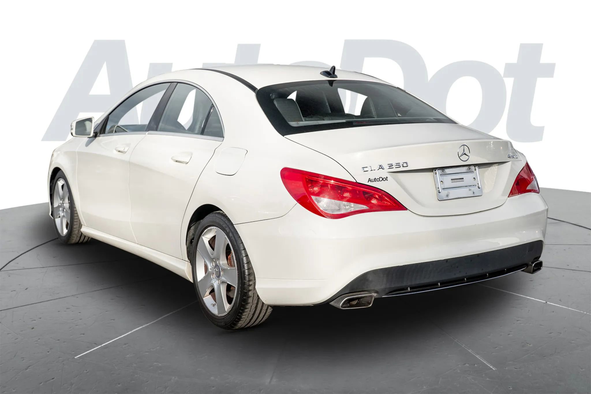 Used 2016 Mercedes-Benz CLA 250 4MATIC image 2