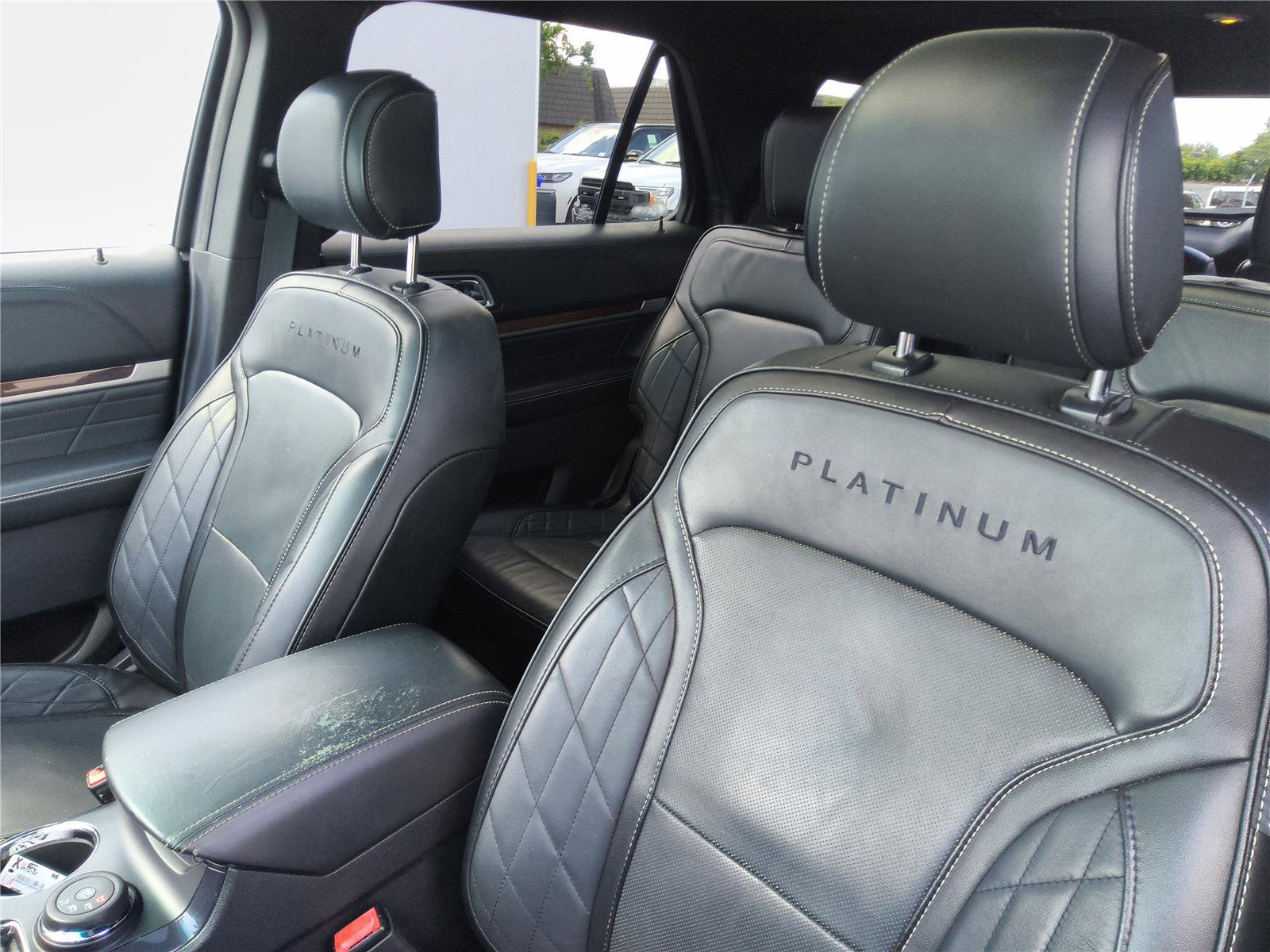 Used 2017 Ford Explorer Platinum AWD/4WD image 17