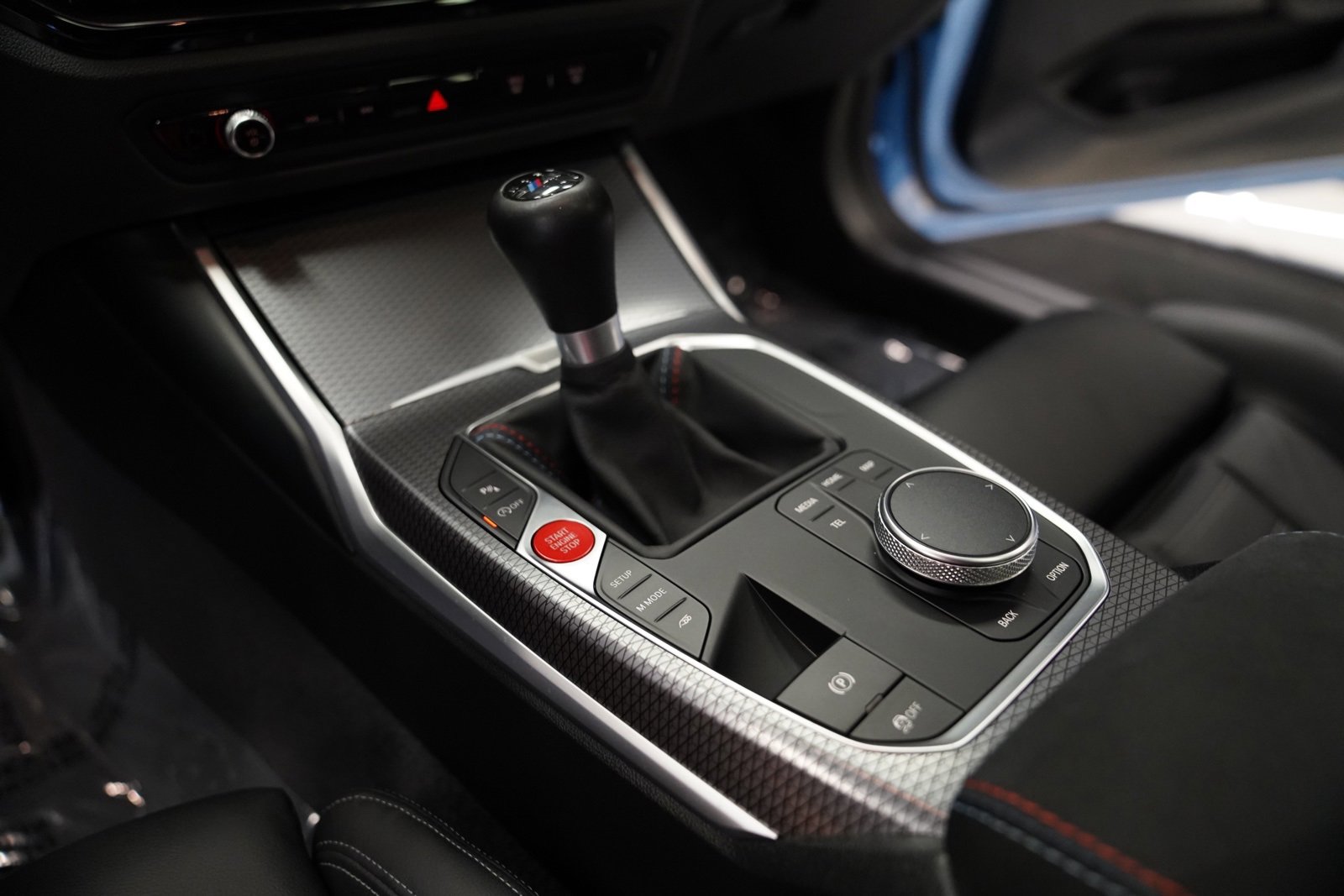 Used 2024 BMW M2 w/ Lighting Package image 29