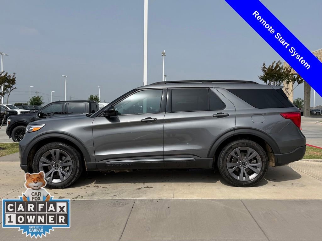 Used 2024 Ford Explorer XLT w/ Equipment Group 202A RWD image 10