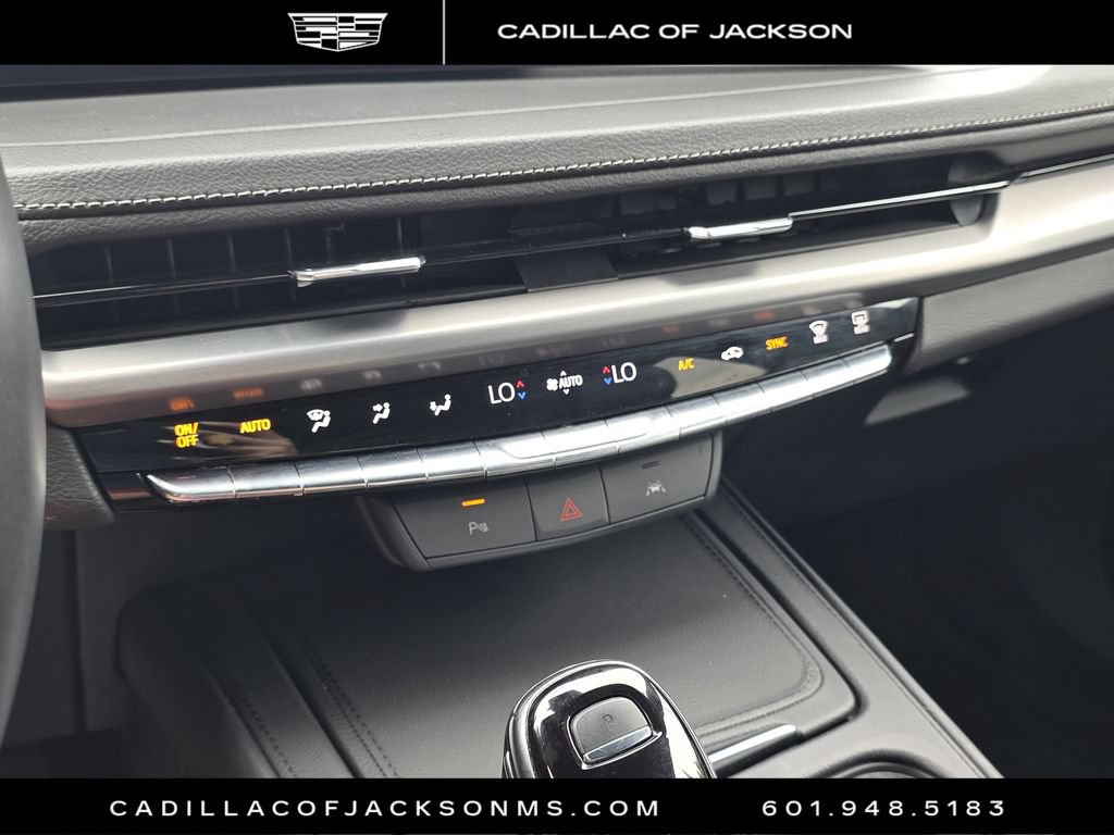 Certified 2025 Cadillac XT4 Premium Luxury FWD image 16