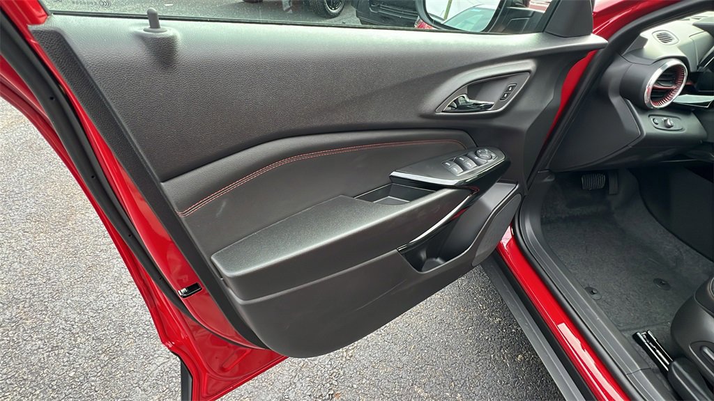 New 2026 Chevrolet Trax RS w/ Sunroof Package image 11