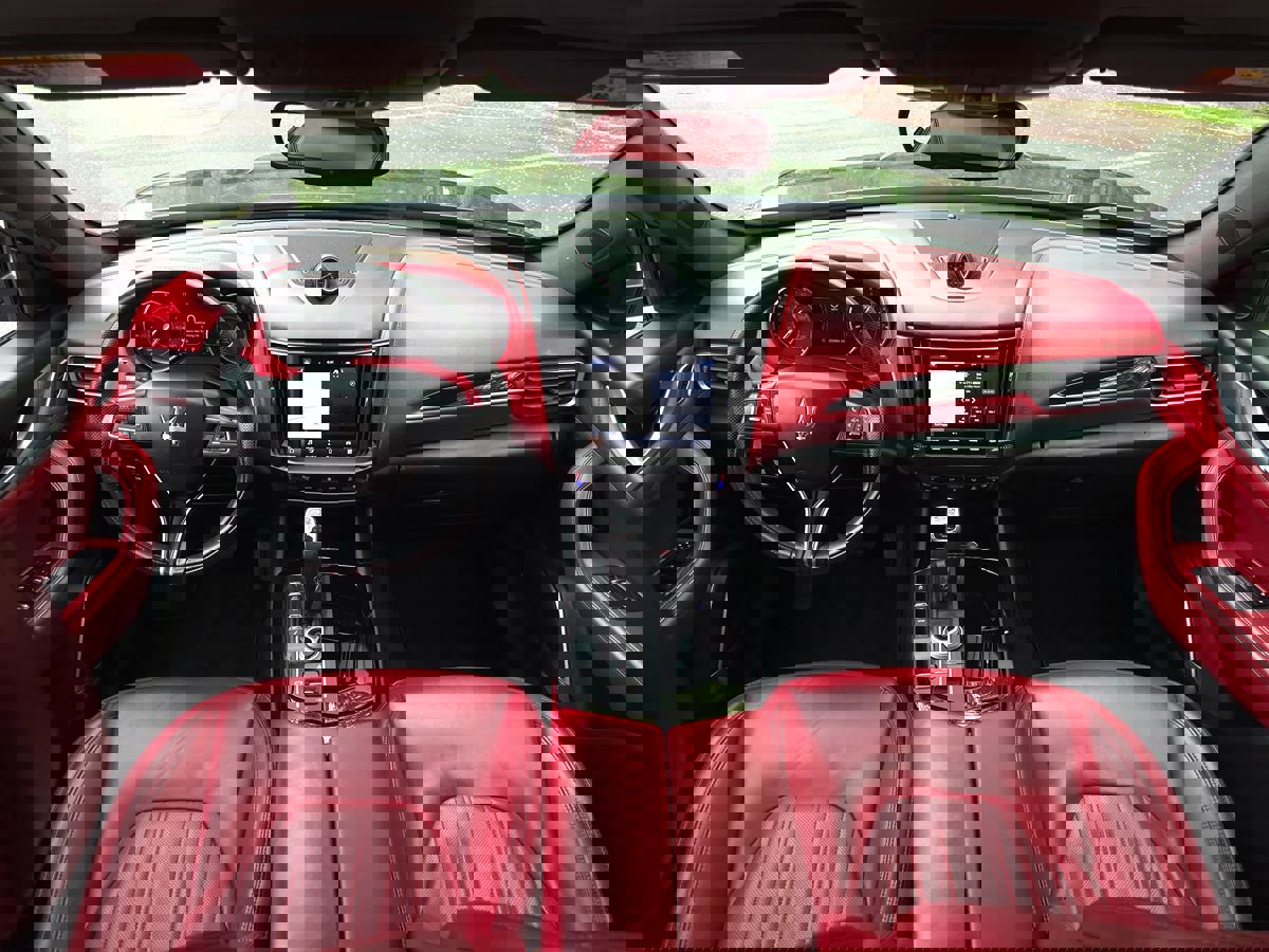 Used 2023 Maserati Levante Modena image 10