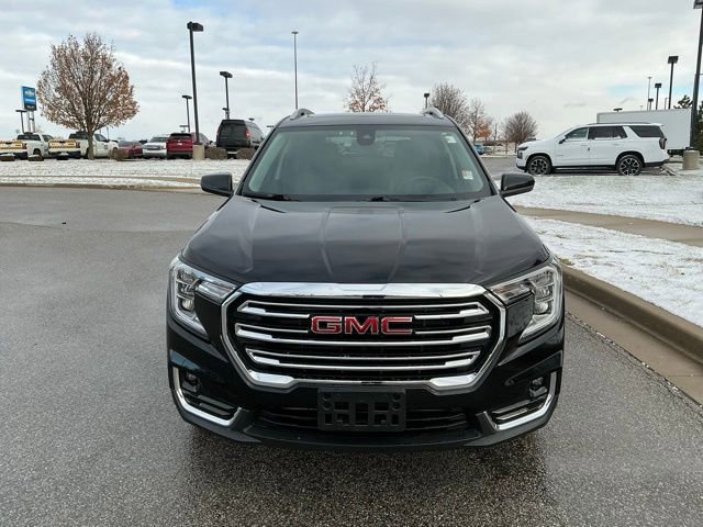 Used 2024 GMC Terrain SLT image 14